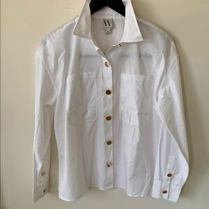 Worthington White and Gold Button Down Shirt  2 front pockets cotton women’s M